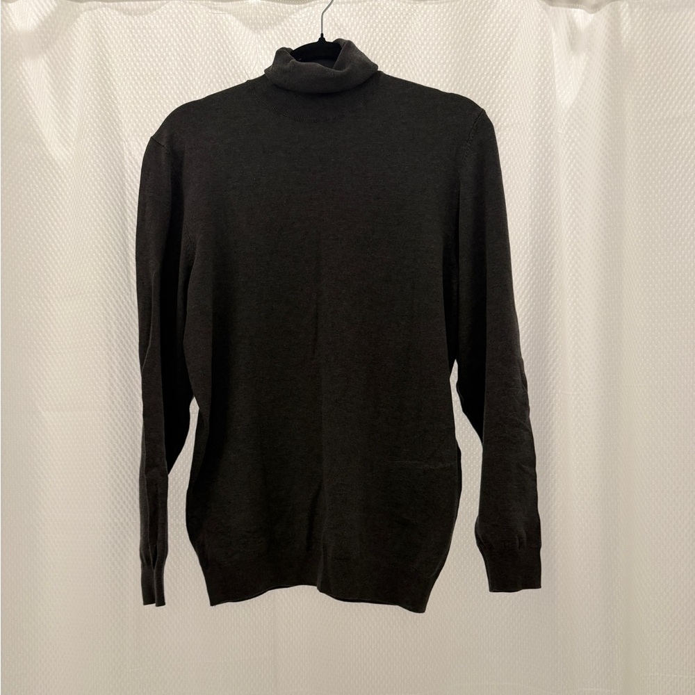 Zara Men's Charcoal Turtleneck Sweater